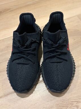 ADIDAS — YEEZY Boost 350 V2 Bred